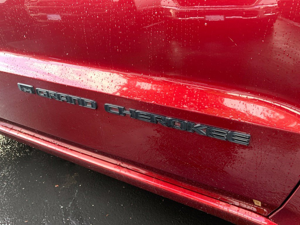 Used 2022 Red Jeep Laredo X image 7