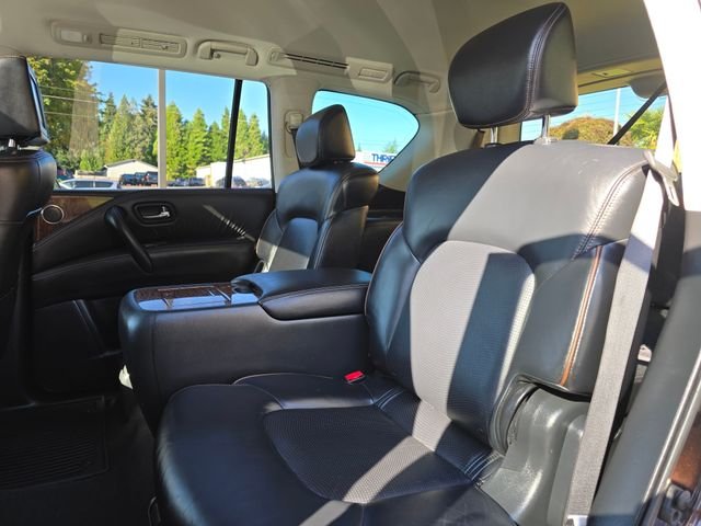 Used 2018 Almond Nissan Platinum image 17