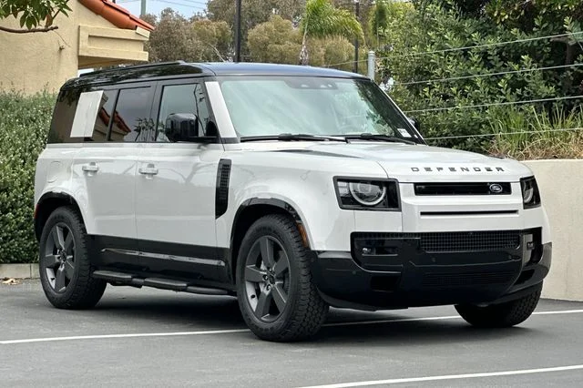 New 2026 Borasco Grey Land Rover X-Dynamic SE image 7