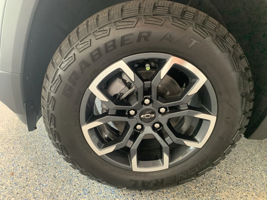 2027 Chevrolet Equinox ACTIV - Photo 32