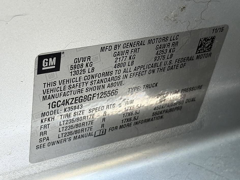 Used 2016 Silver Ice Metallic Chevrolet LT image 25