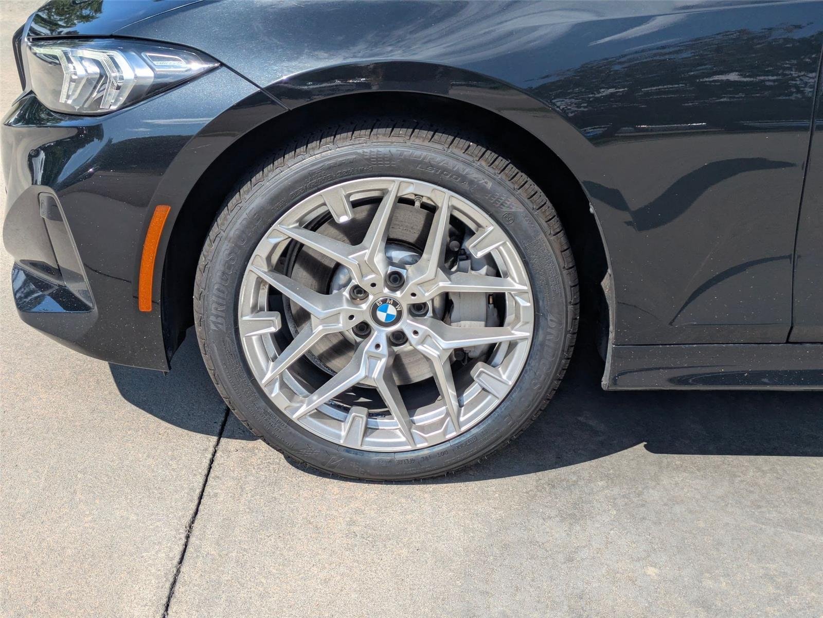 Used 2025  BMW 330i image 10