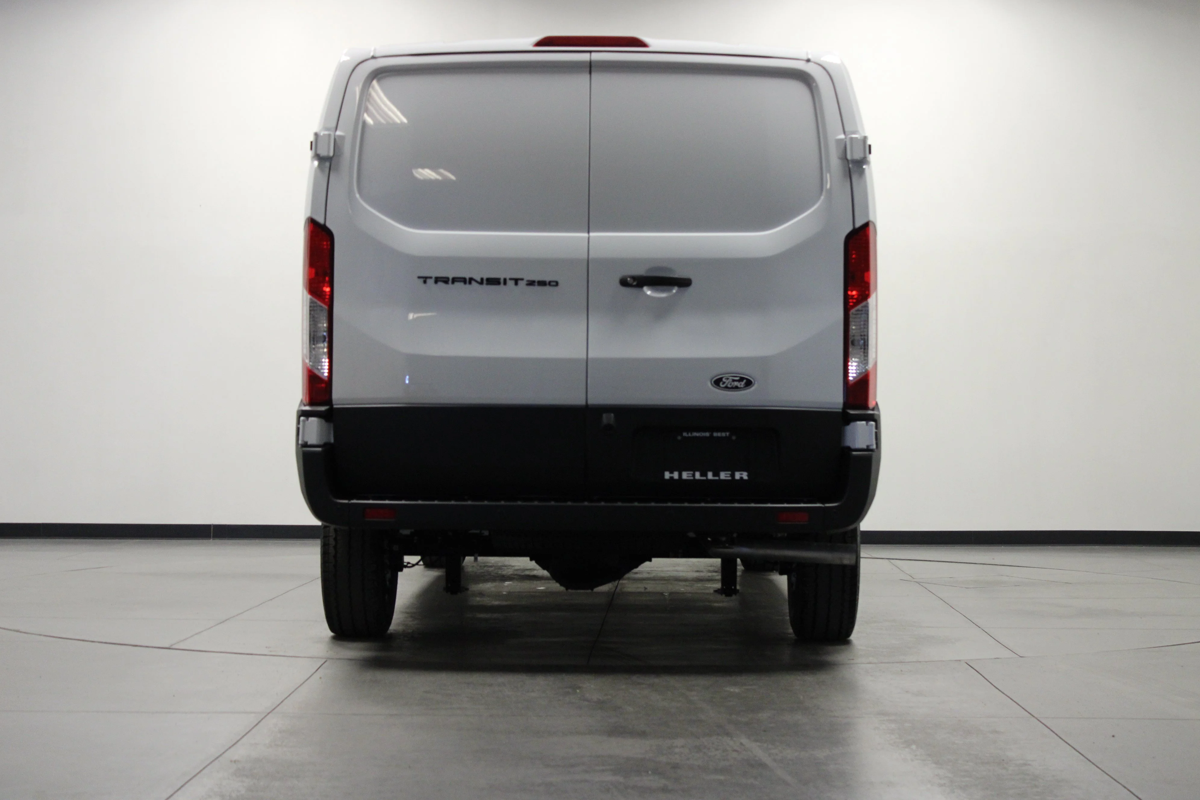 New 2026 Oxford White Ford Cargo Van image 5