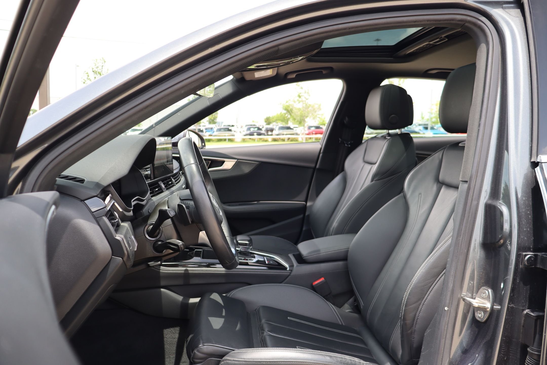 Used 2023 Daytona Gray Pearl Effect Audi 45 S line Premium image 11