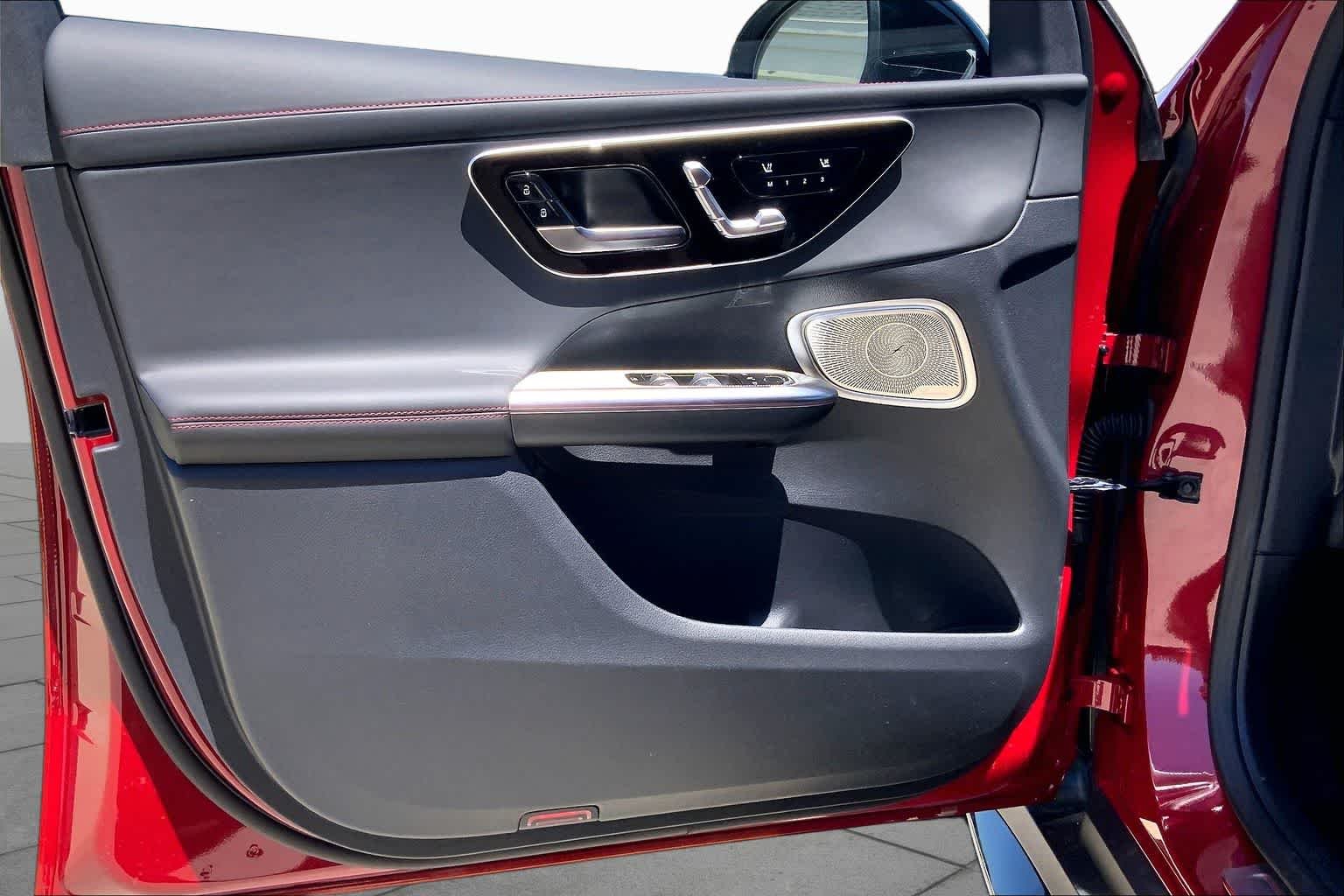 New 2026 MANUFAKTUR Patagonia Red Metallic Mercedes-Benz AMG® GLC 43 image 10