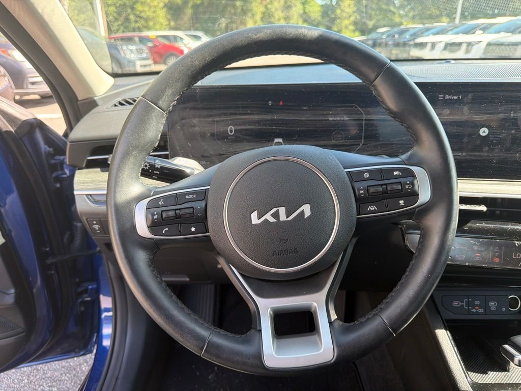 Certified Used 2025 Blue Kia EX image 12