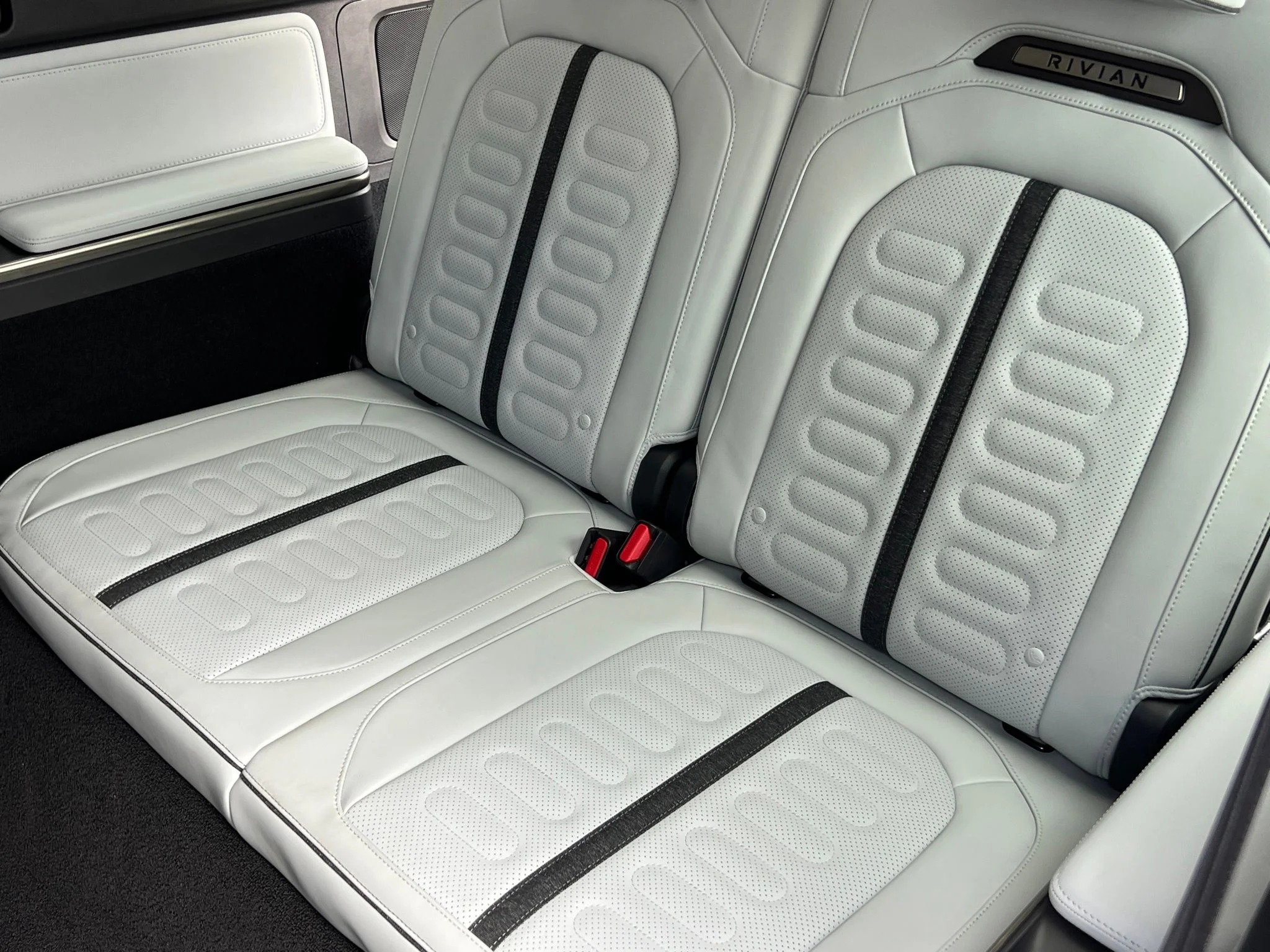 Used 2024 Blue Rivian Adventure image 27