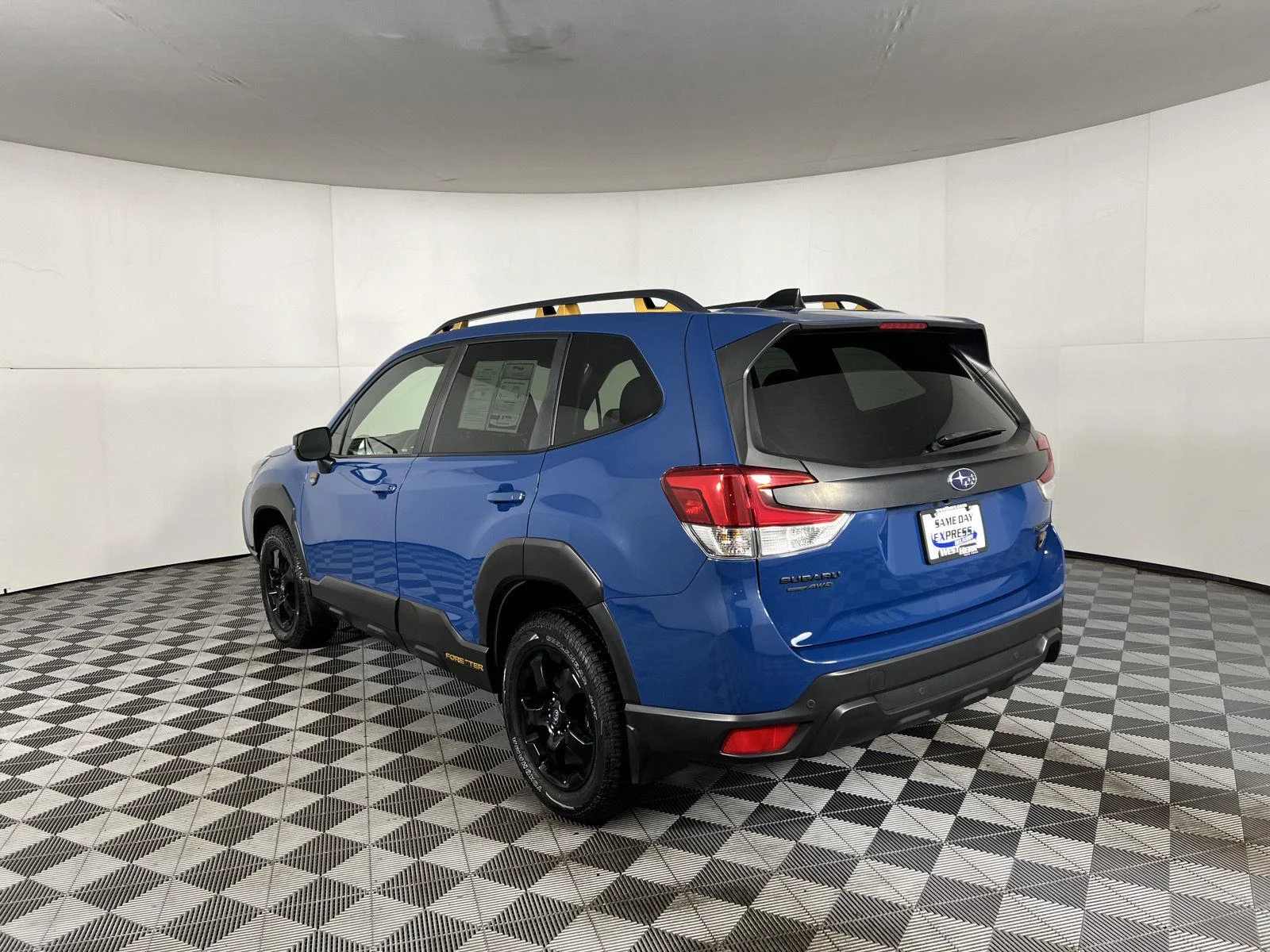 Used 2024 Geyser Blue Subaru Wilderness image 7