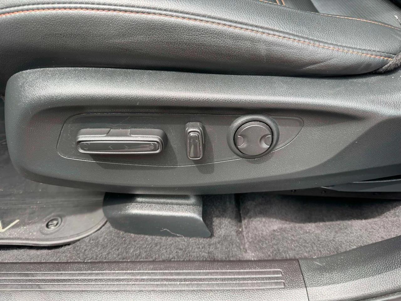 Used 2025 Urban Gray Pearl Honda Sport Touring image 19