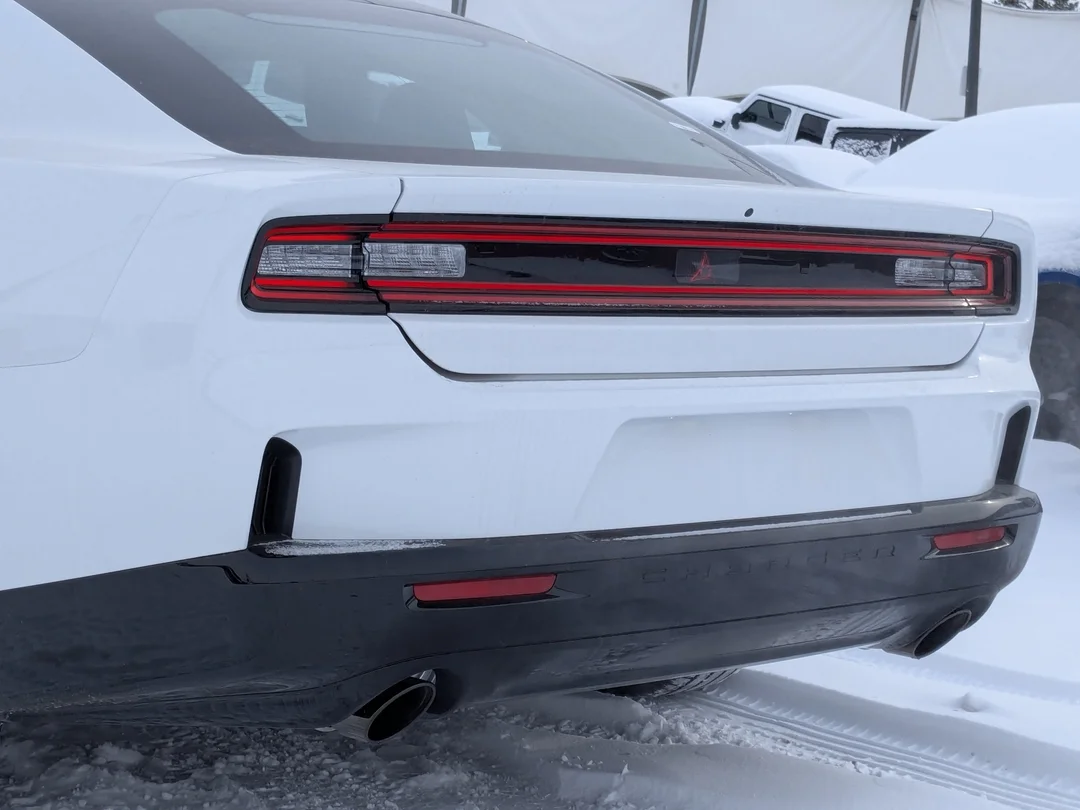 New 2026 White Dodge R/T - - AWD - Blacktop Pack - Hurricane Turbo - 20 Black Wheels & More! image 11