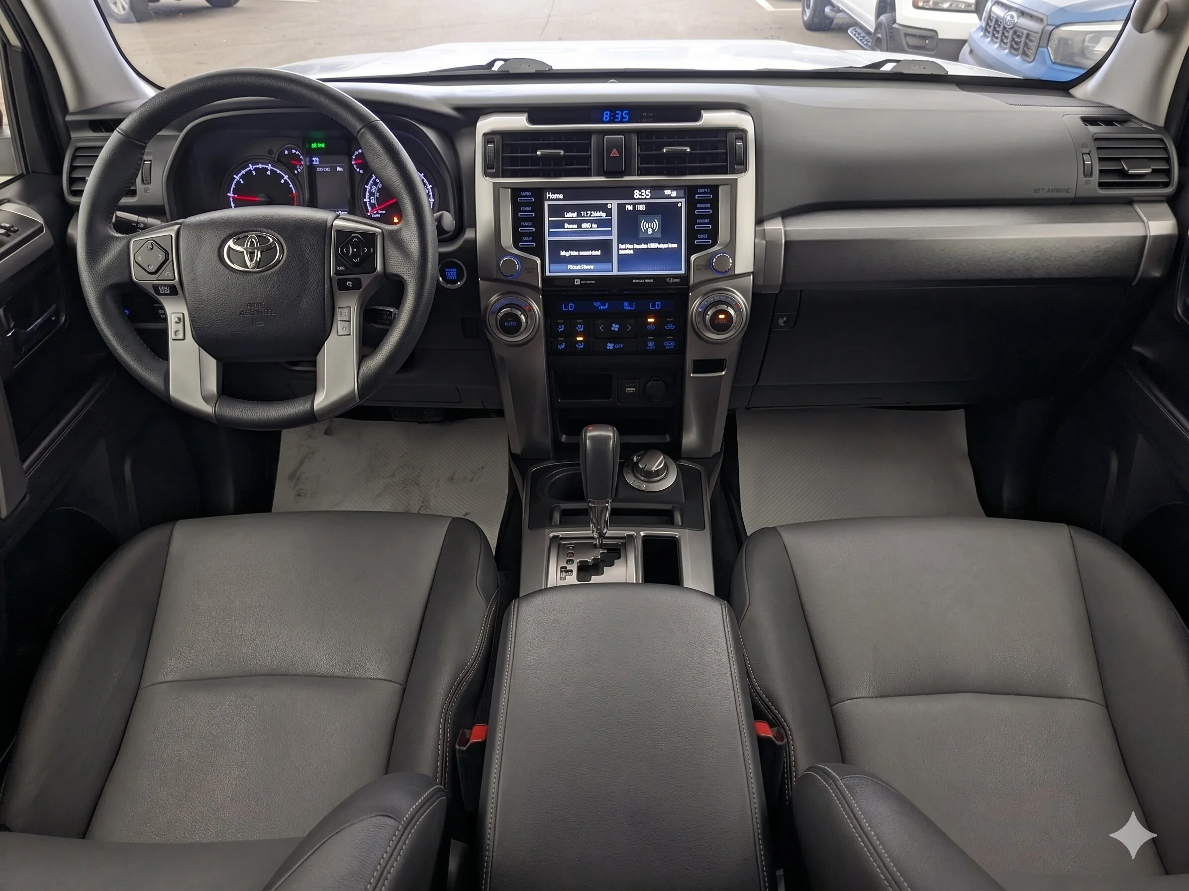 Used 2020 Silver Toyota 4DR 4WD - Leather - Sunroof - Back Up Cam - image 25