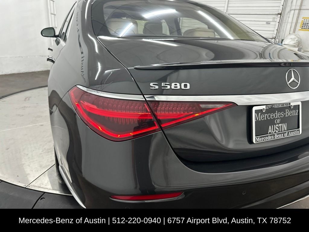 Certified Used 2022 Gray Mercedes-Benz S 580 image 12