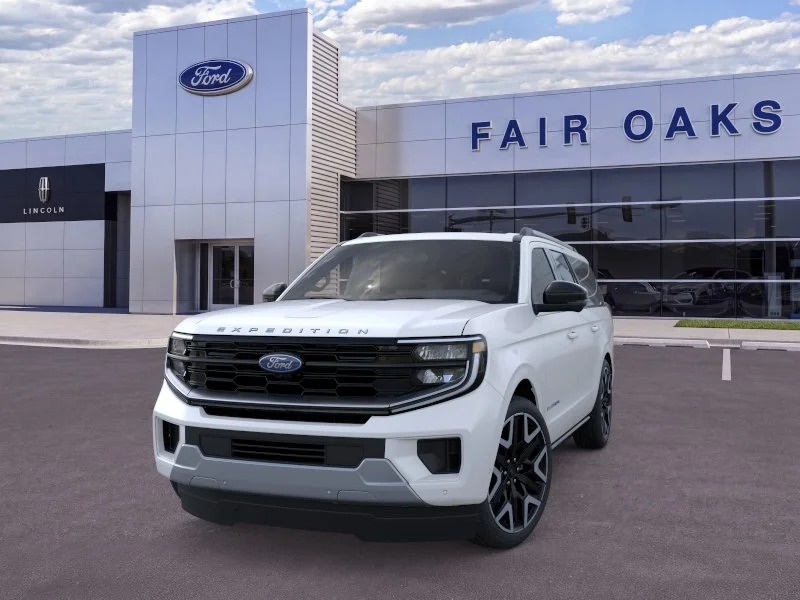 New 2026 Star White Metallic Tri-Coat Ford Platinum image 2