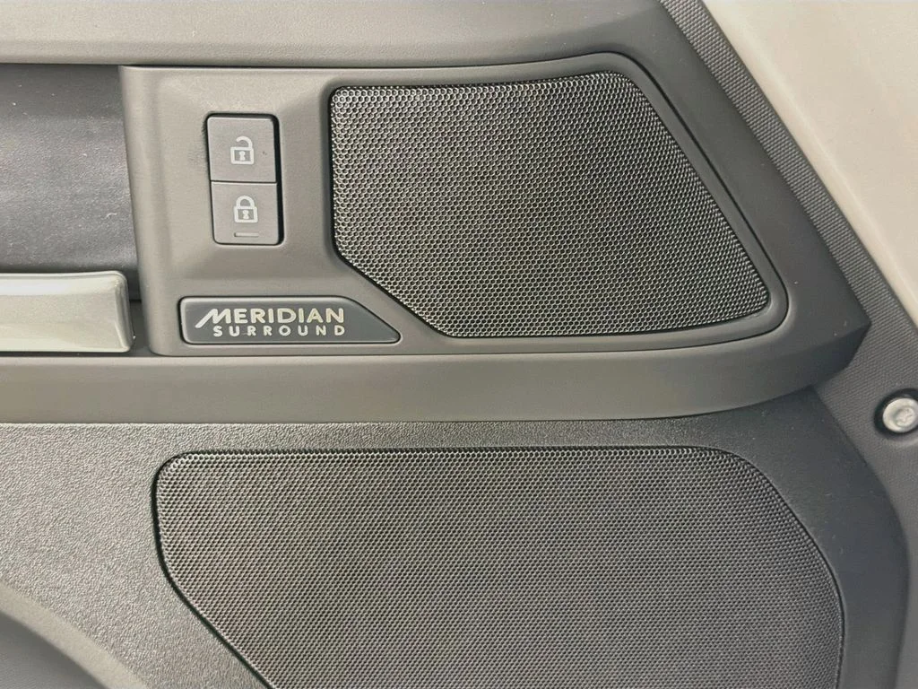 New 2026 Borasco Grey Land Rover X-Dynamic SE image 19