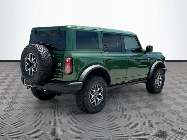 Used 2025 Green Ford Badlands image 5