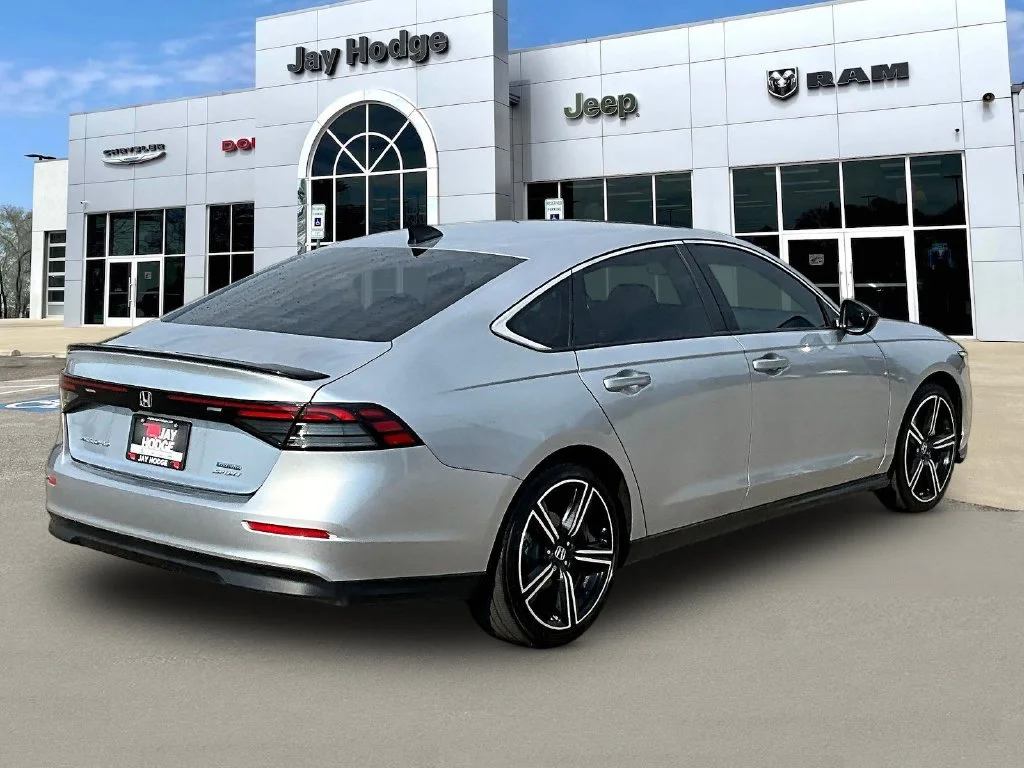 Used 2025 Silver Honda Sport image 8