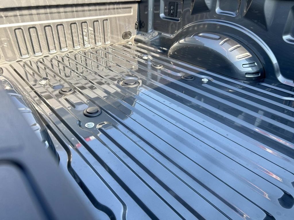 New 2026 Carbonized Gray Metallic Ford F-250® Lariat® image 12