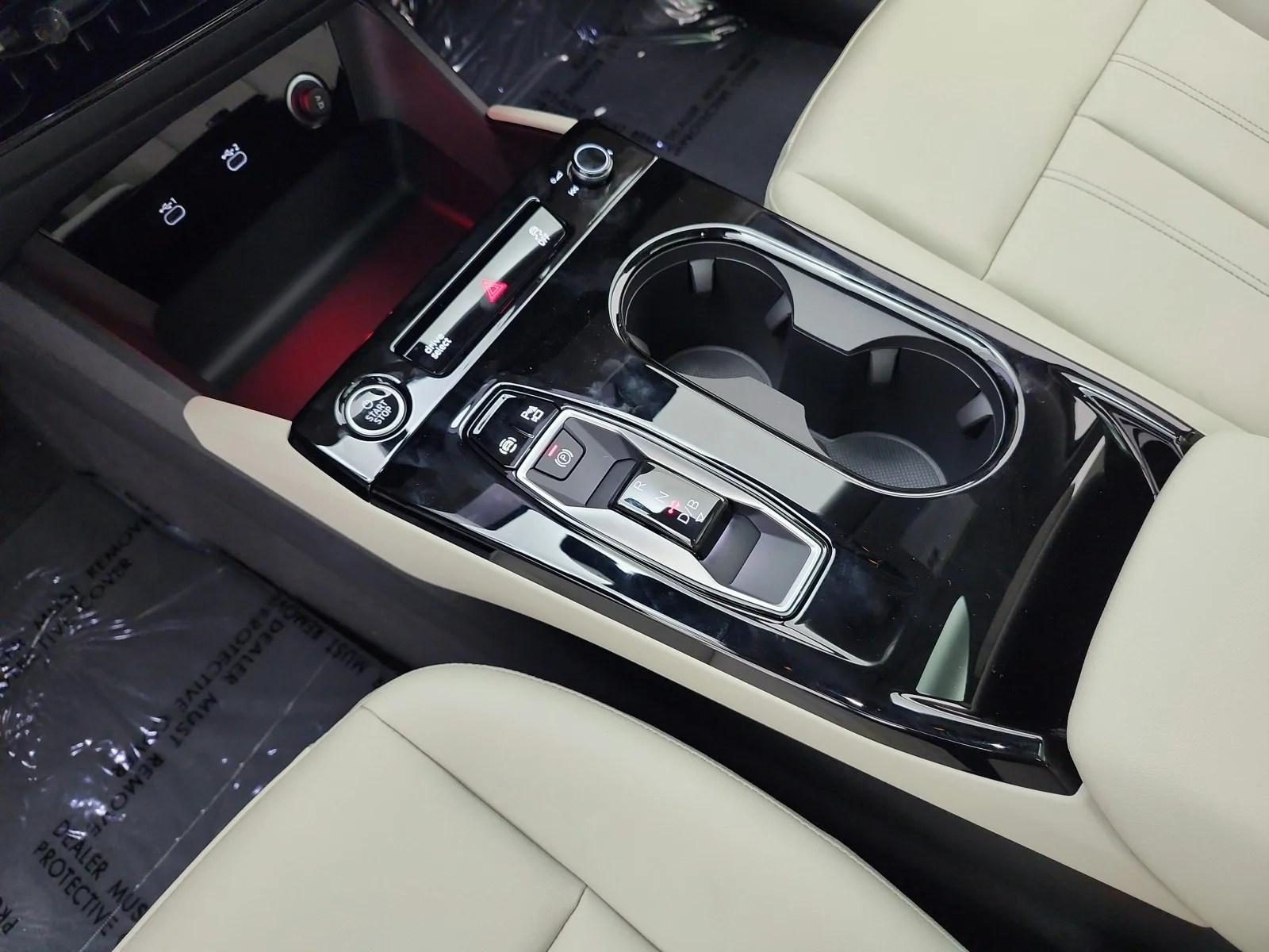 New 2027 Glacier White Metallic Audi Premium Plus quattro image 9