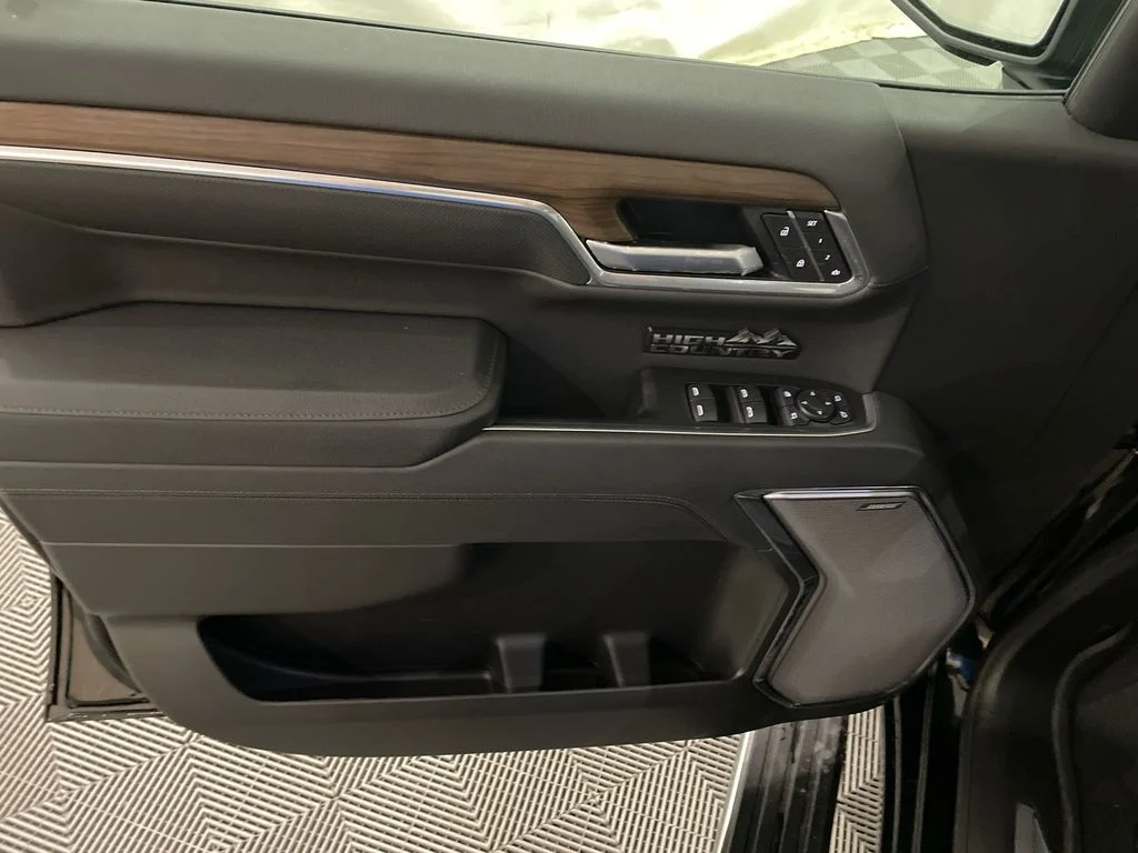 New 2026 Black Chevrolet High Country image 10
