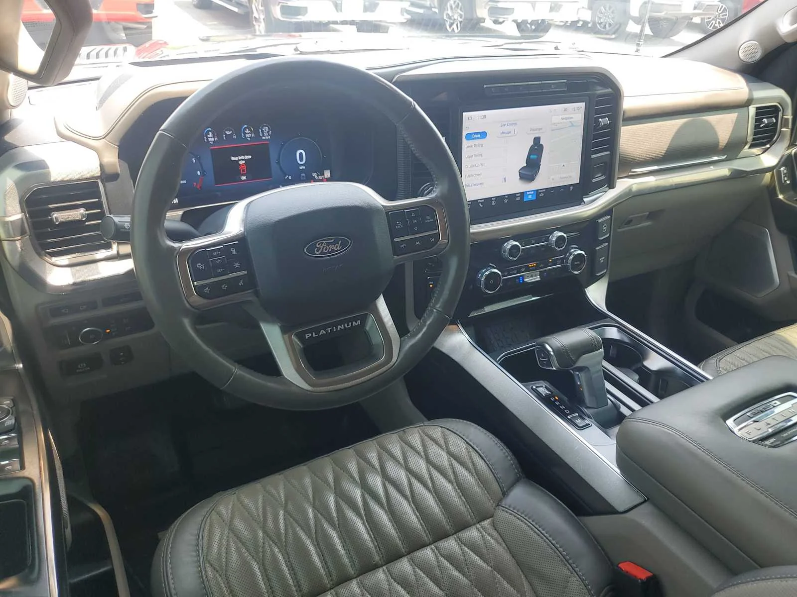 Used 2024  Ford Platinum image 17