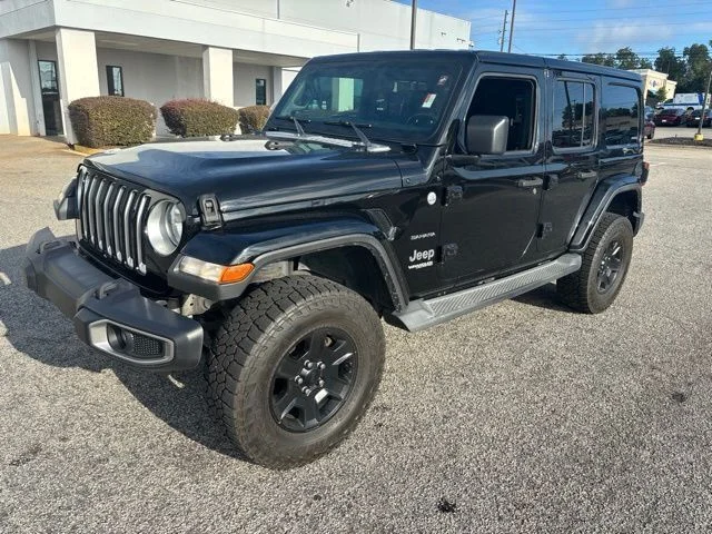 Used 2019 Black Jeep Unlimited Sahara image 3