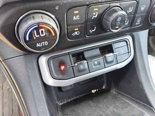 Used 2023 STERLING METALLIC GMC SLE image 3