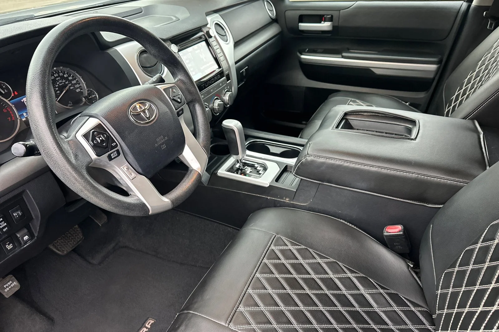 Used 2017 Black Toyota SR5 image 10