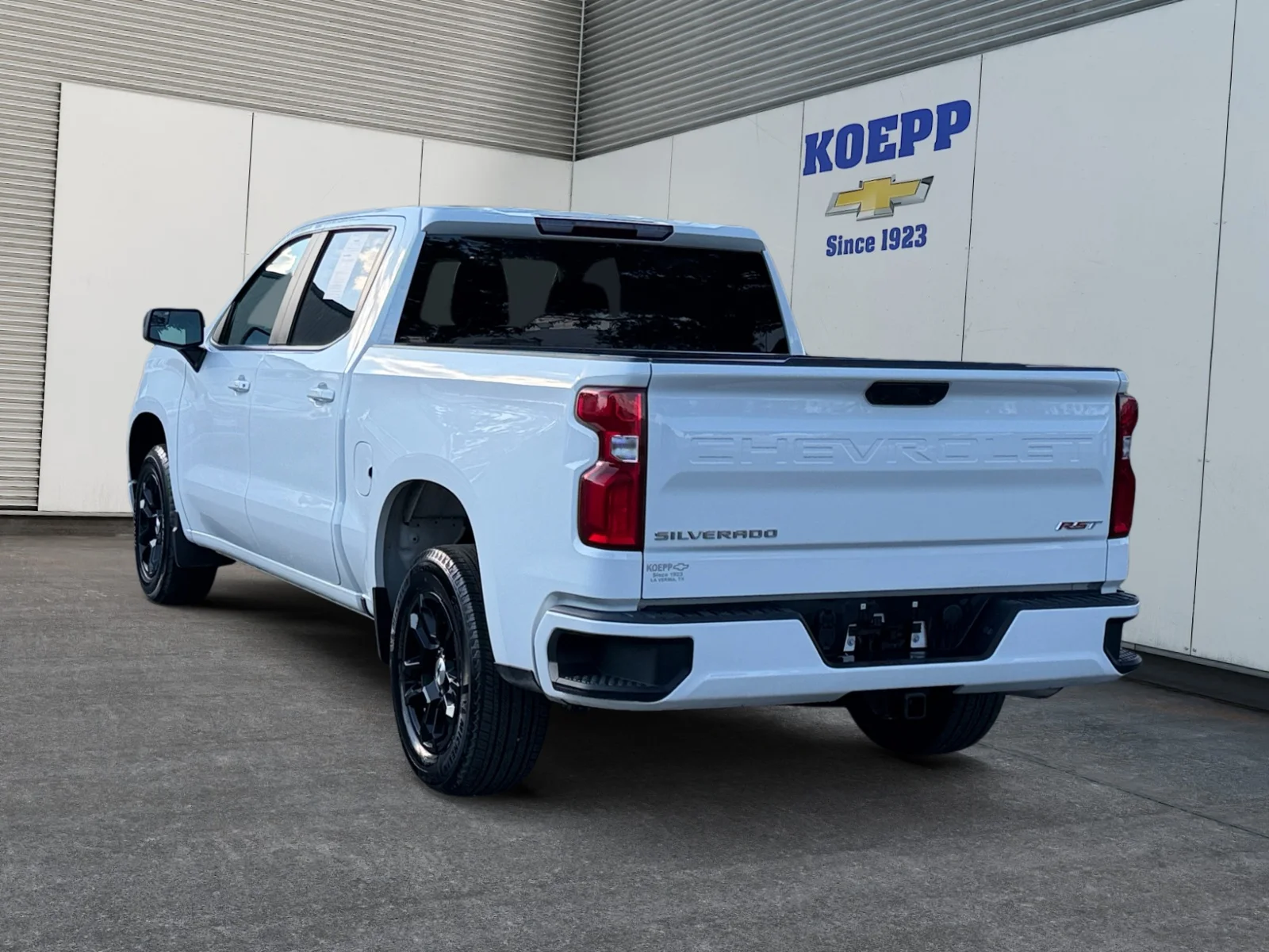 Used 2026 Summit White Chevrolet RST image 3