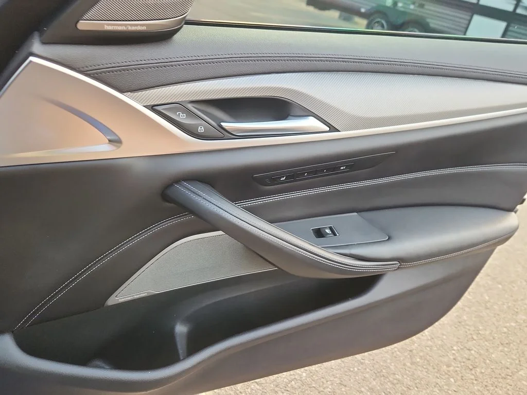 Used 2018 Blue BMW 800 HP image 13