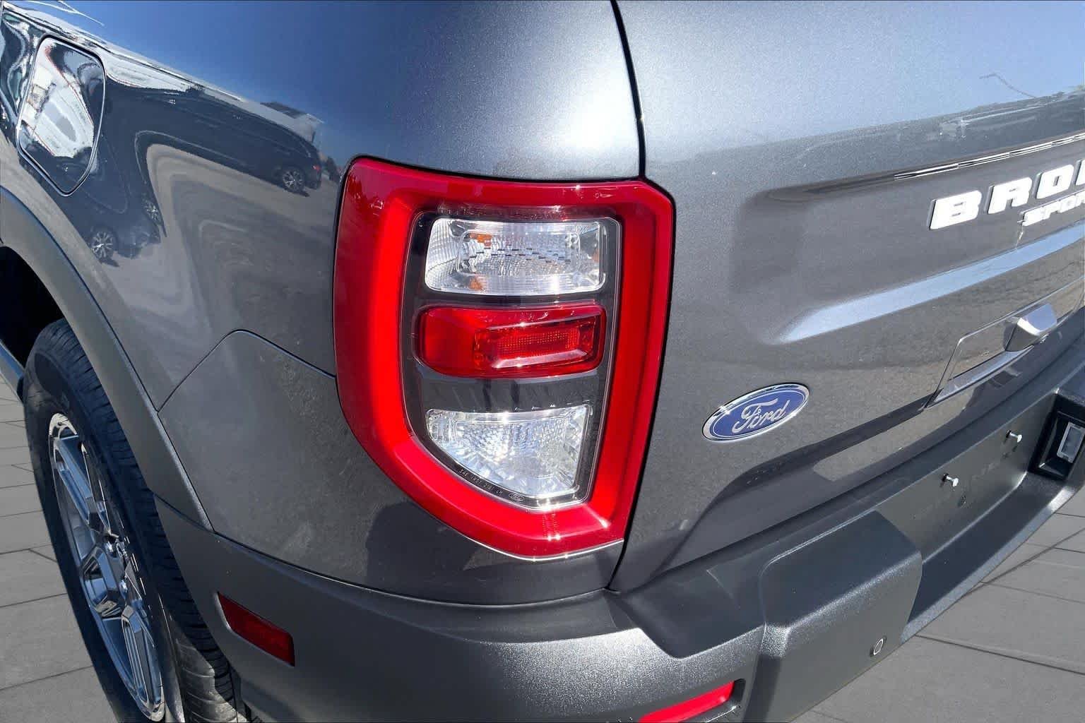 Used 2025 Carbonized Gray Metallic Ford Big Bend image 24