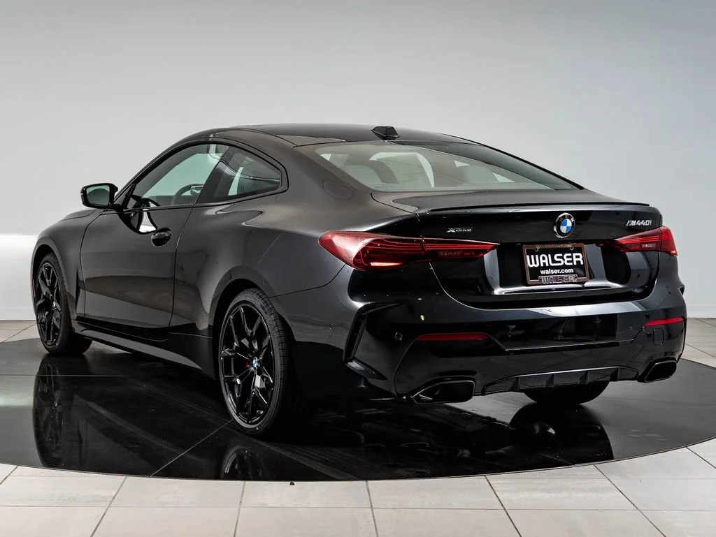 New 2027 Black Sapphire Metallic BMW M440i xDrive image 6