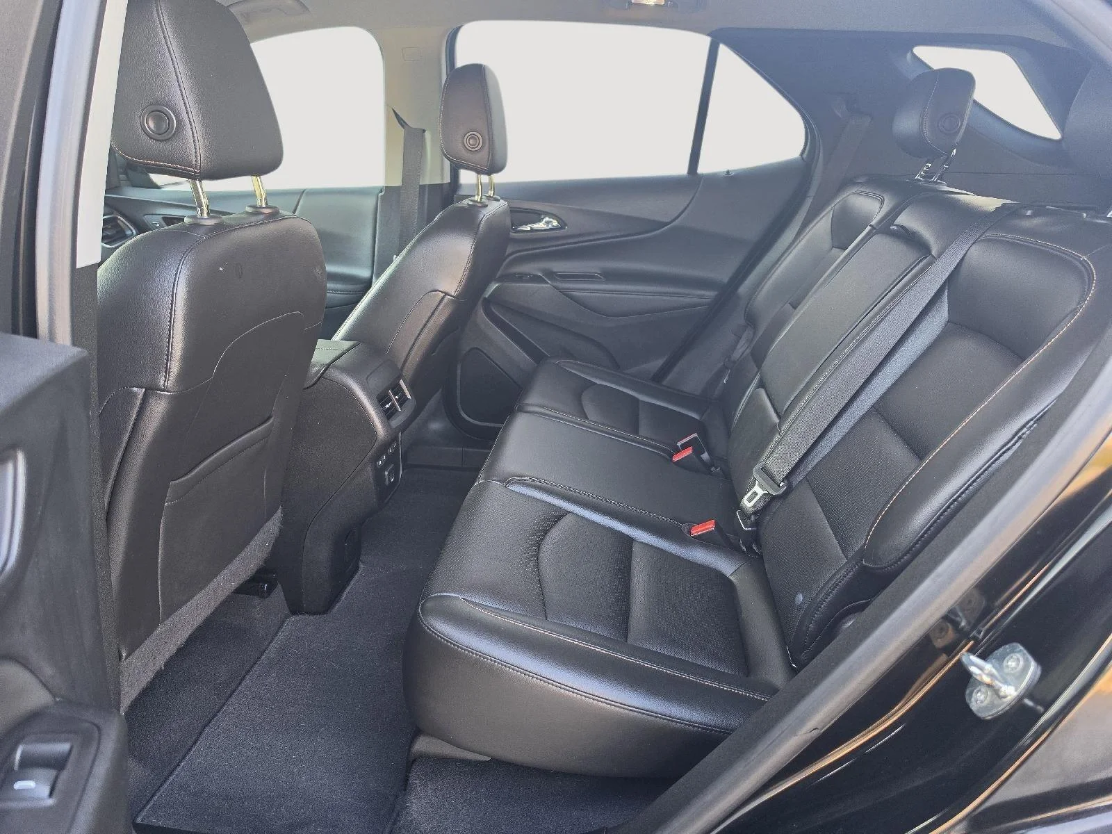 Used 2020 BLACK Chevrolet Premier image 6