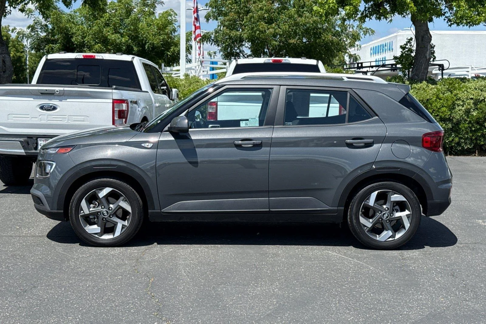 Used 2025 Ecotronic Gray Hyundai SEL image 6