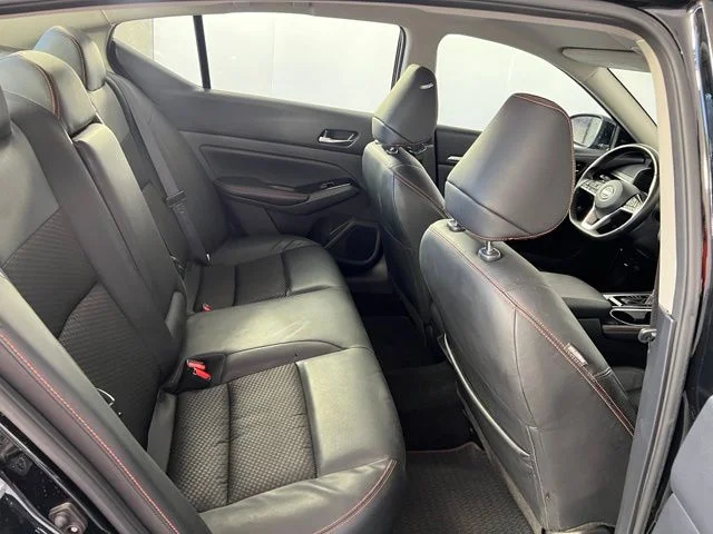 Used 2025 Black Nissan 2.5 SR image 34