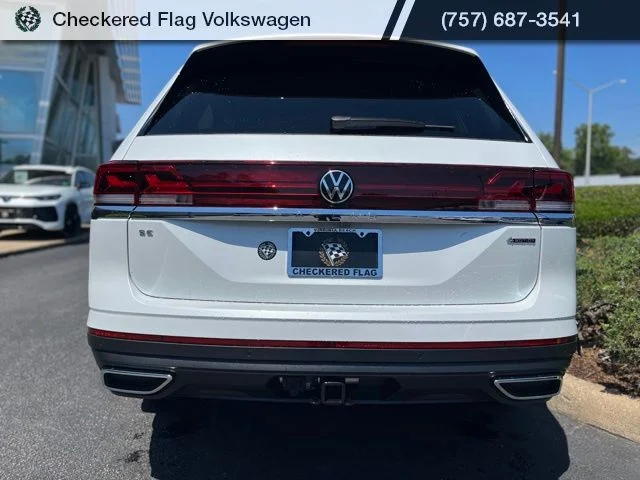 New 2026 White Volkswagen 2.0T SE w/Technology image 10