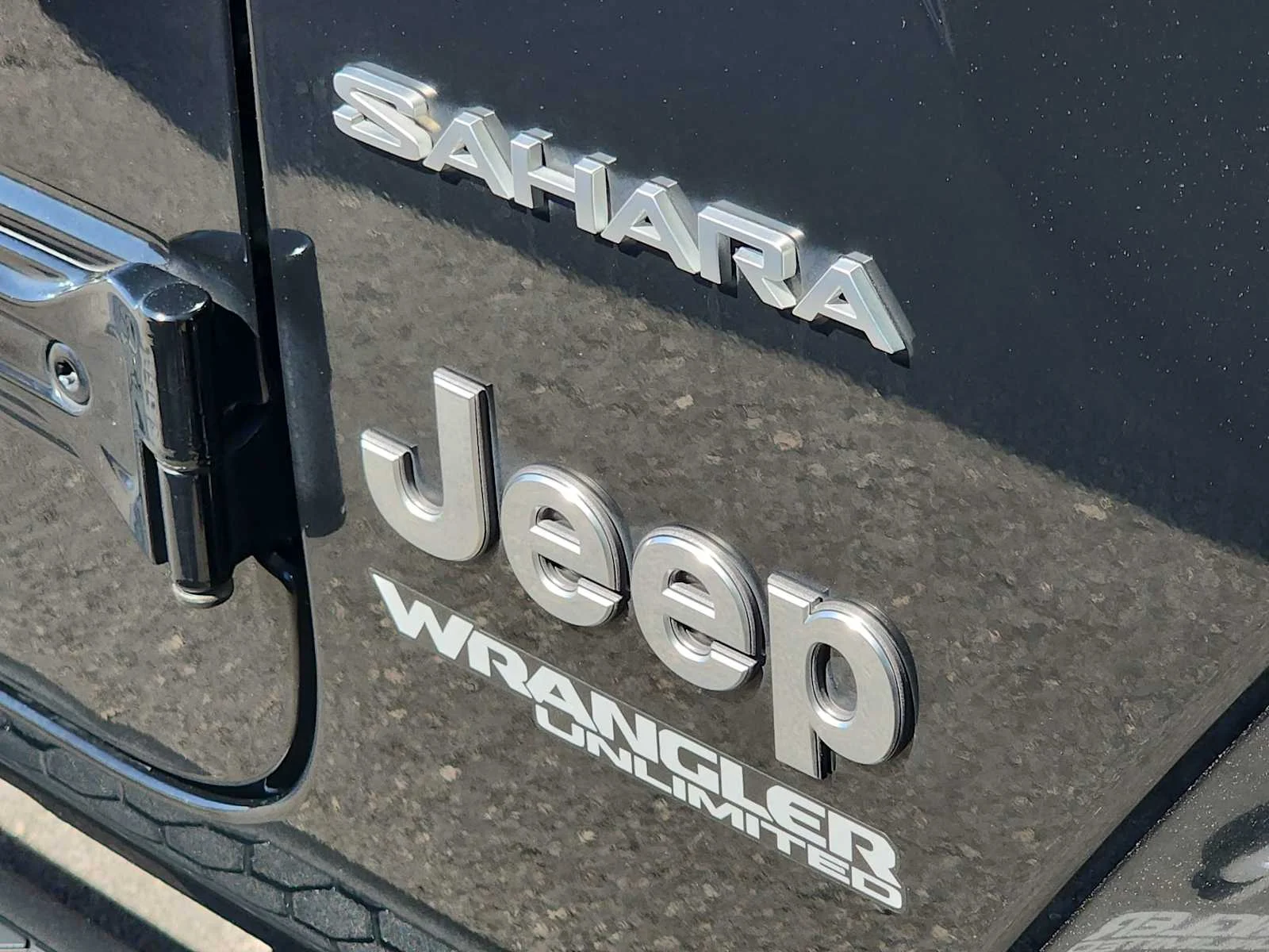Used 2022 Black Clearcoat Jeep Unlimited Sahara image 11