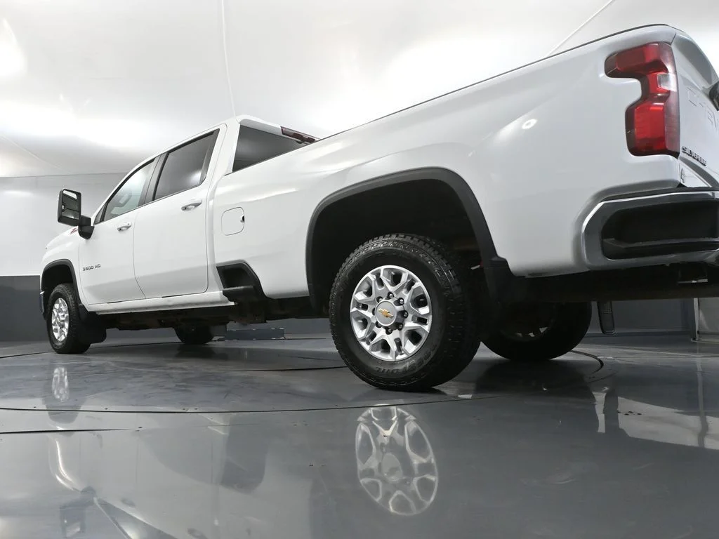 Certified Used 2025 White Chevrolet LT image 39