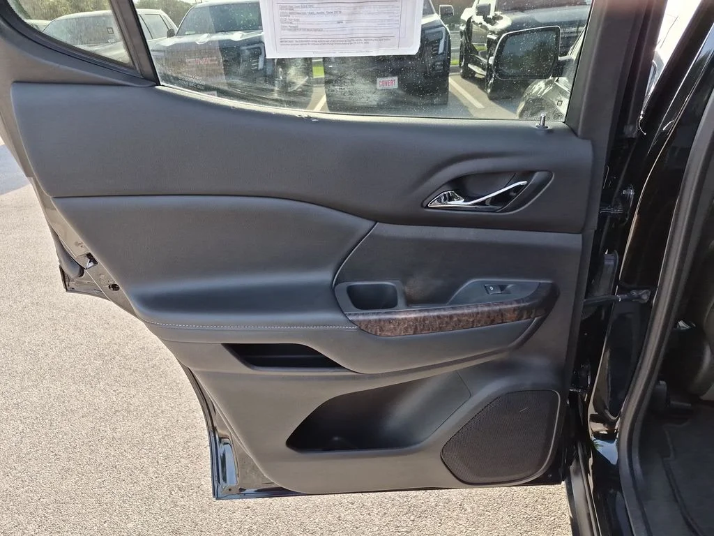 Used 2021 Black GMC Denali image 34
