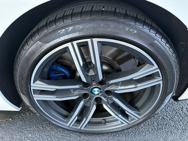 Used 2019 White BMW xDrive image 19