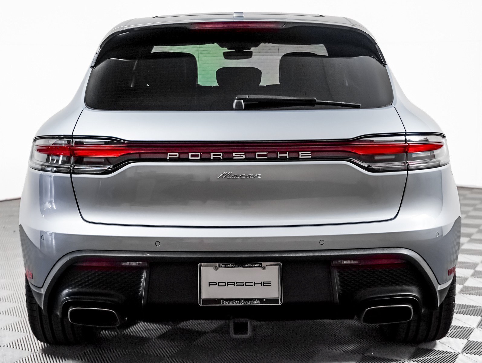 Certified Used 2022 DOLOMITE SILVER Porsche  image 11