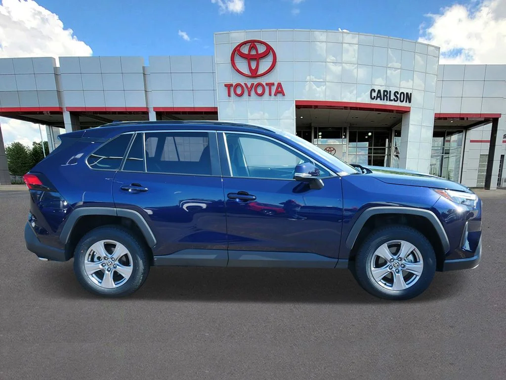 Certified Used 2025  Toyota XLE image 4