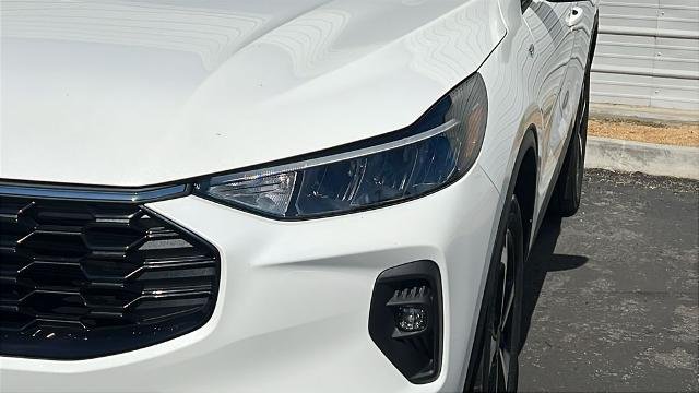 2025 Ford Escape ST-Line Select - Photo 27