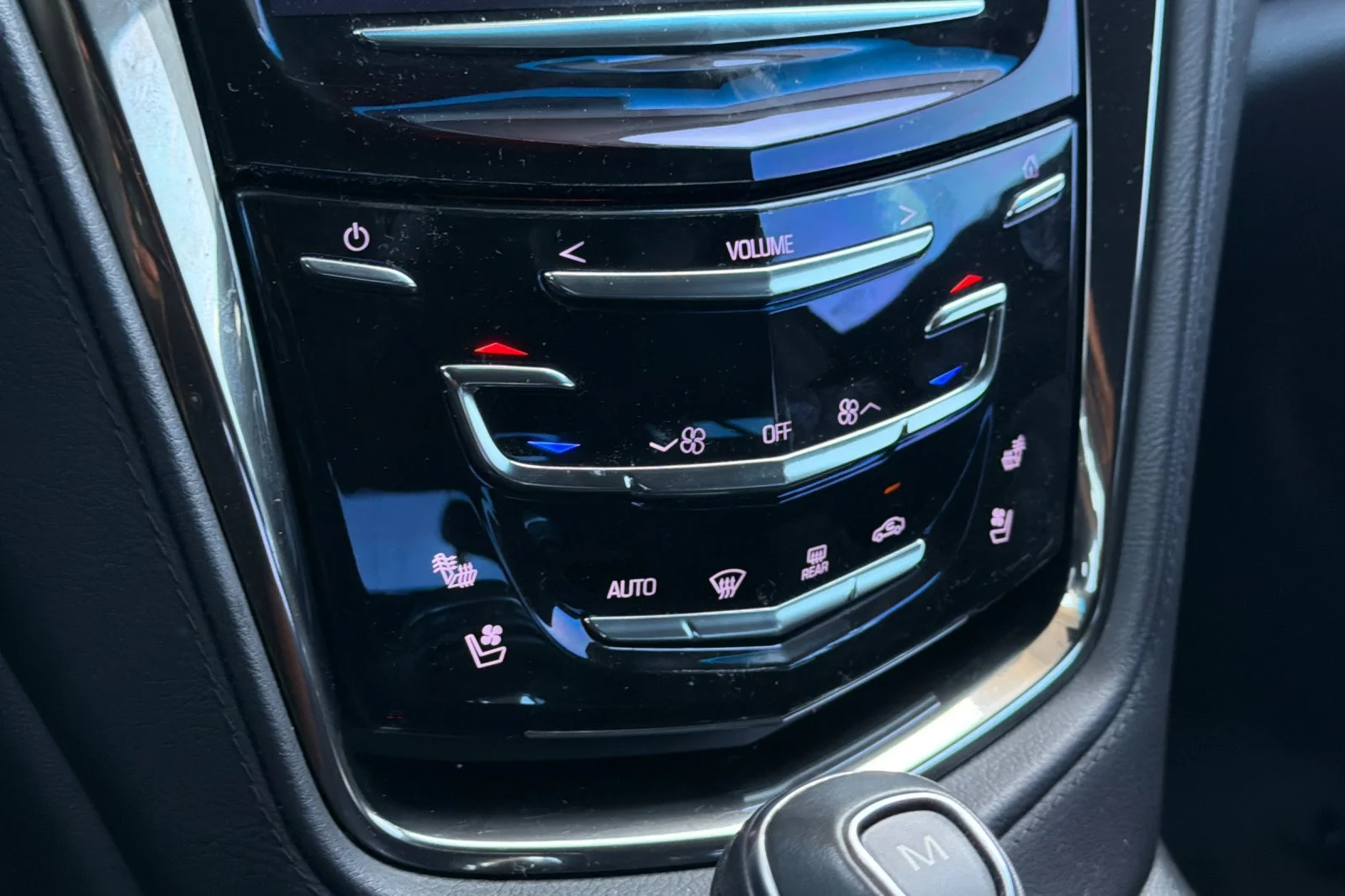 Used 2014 Red Cadillac 3.6L Luxury image 24