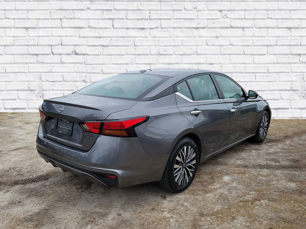 Used 2024 Nissan Altima SV with VIN 1N4BL4DV5RN370900 for sale in Live Oak, FL