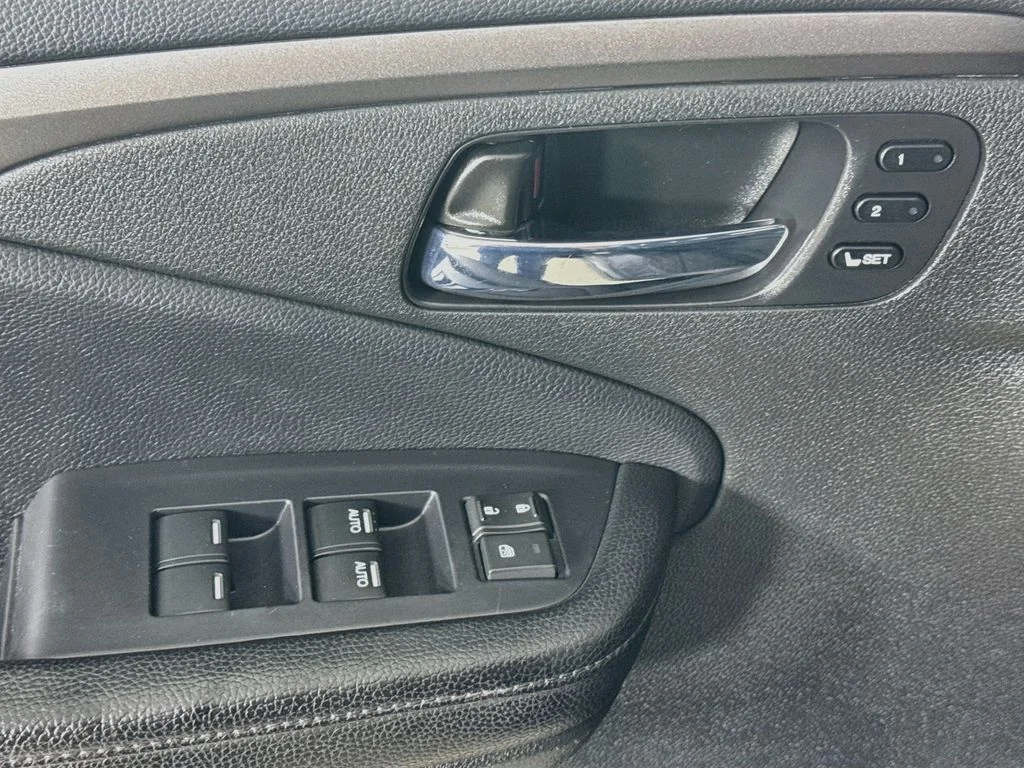 Certified Used 2019 Gray Honda EX-L image 23