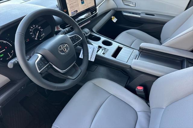 Certified Used 2026 RUBY FLARE PEARL Toyota  image 9