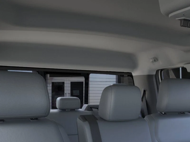 New 2026 Oxford White Ford F-550® XL image 22