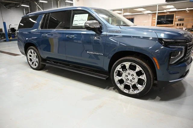 2026 Chevrolet Suburban High Country - Photo 9