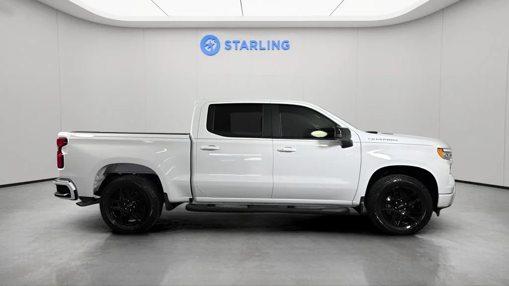 Used 2026 Summit White Chevrolet RST image 11