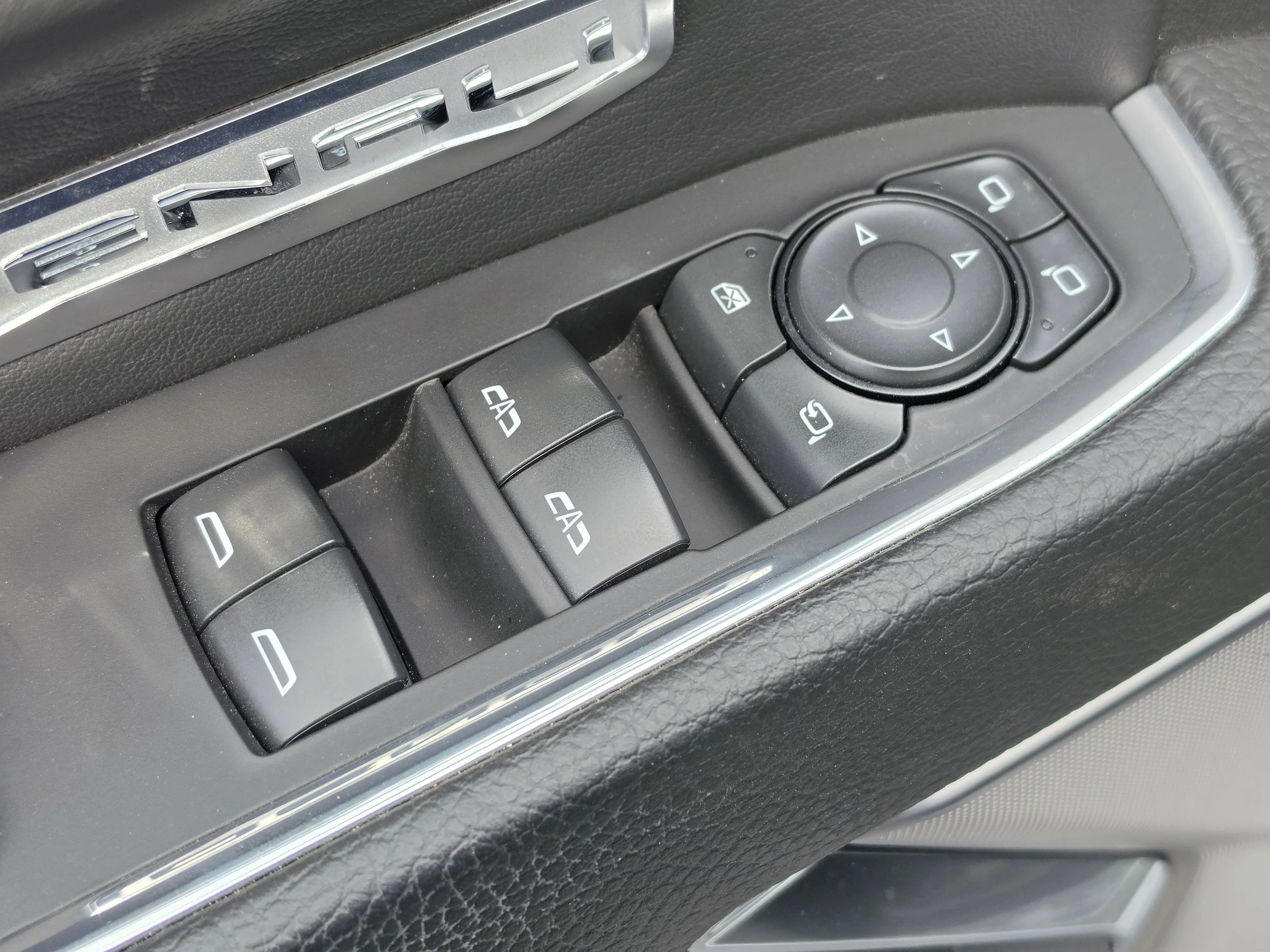 Used 2024 Sterling Metallic GMC Denali image 20